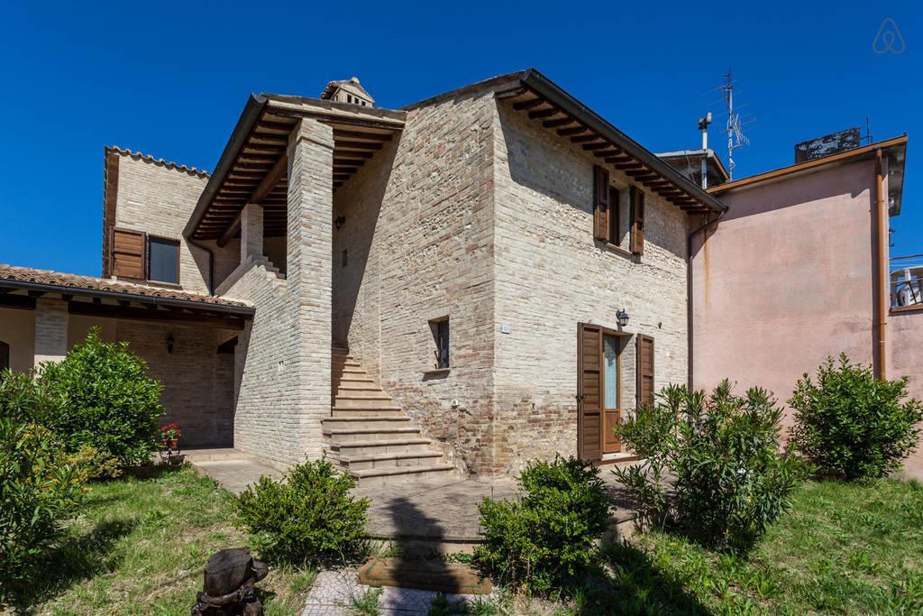 Ciards House Montefalco Room photo